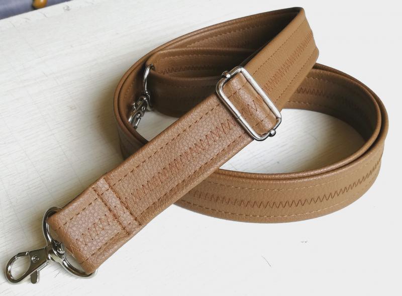 Állítható méretű barna textilbőr táskafül karabinerekkel 3cm (m393)