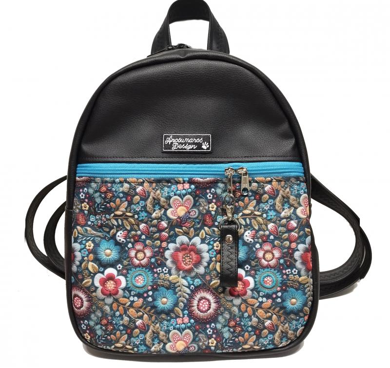 Back Pack M hátizsák - Elegáns fekete folk virágokkal kis türkízzel textilbőr pántokkal 33x27x10