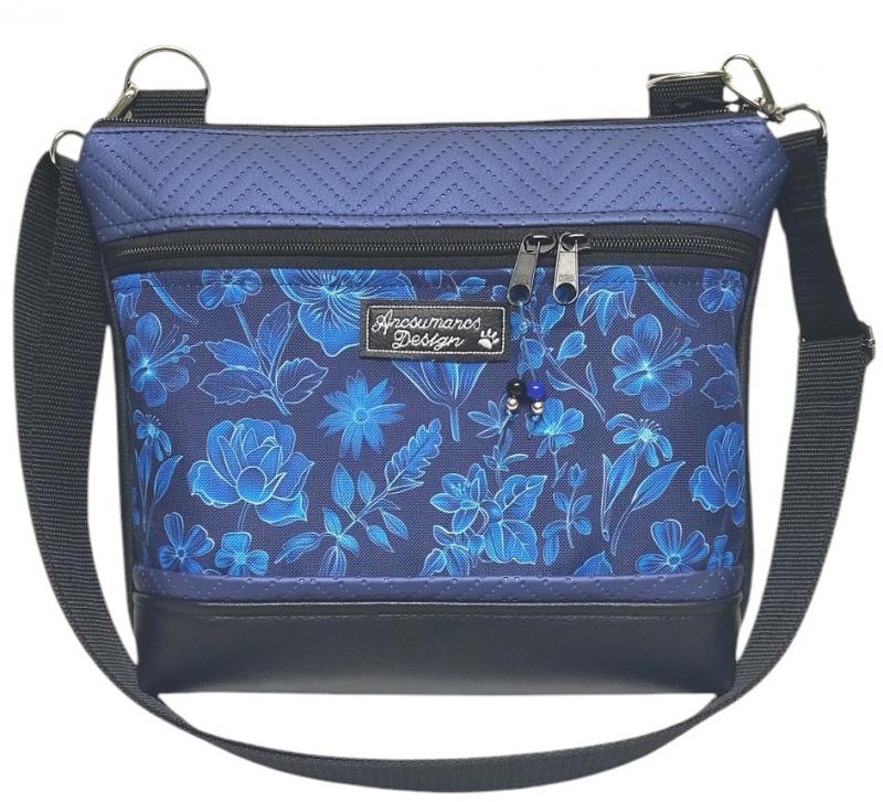 Bella crossbody oldaltáska 28x24cm - Éjjeli virágok fekete-kék