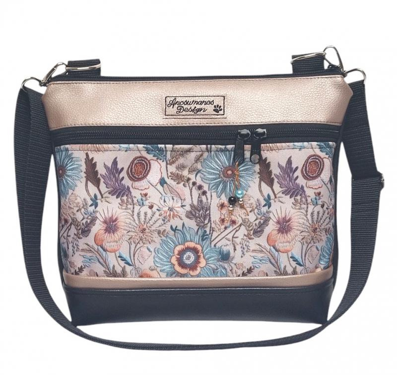 Bella crossbody oldaltáska 28x24cm - Réti virágok fekete-gyöngyházpúder