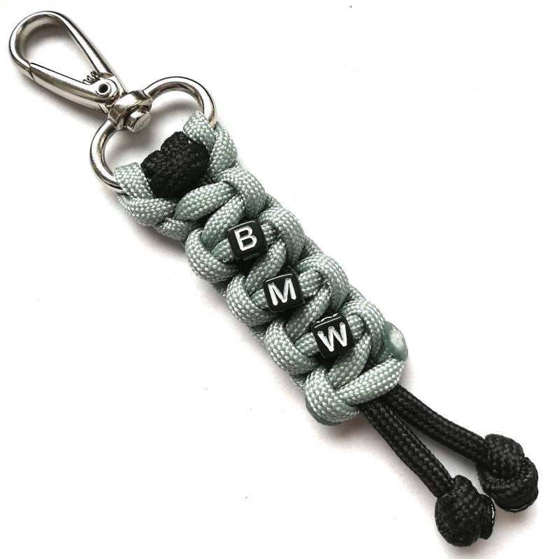 BMW betűs paracord  slusszkulcsdísz kulcstartó karabinerrel