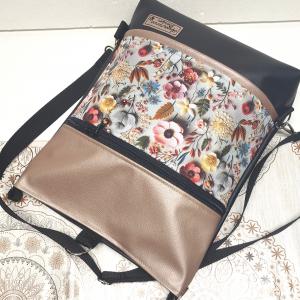 3in1 hátizsák univerzális táska 3D hatású virágok púder fekete alapon