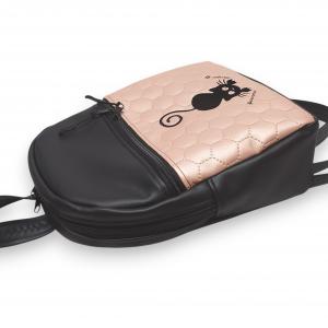 Back Pack M hátizsák - Hímzett cicás, fekete-rose, textilbőr pántokkal 33x27x10