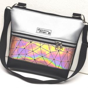 Bella crossbody oldaltáska 28x24cm - Barack lézerhologram ezüsttel