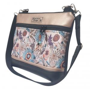 Bella crossbody oldaltáska 28x24cm - Réti virágok fekete-gyöngyházpúder
