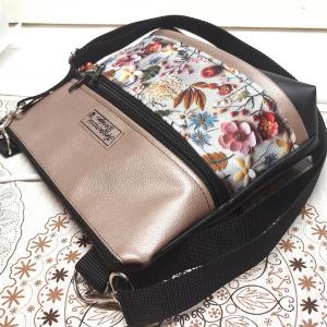 Bella crossbody oldaltáska övtáska 28x24cm - 3D virágok fekete-gyöngyházpúder