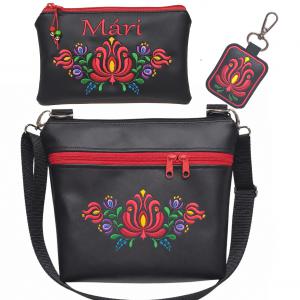 Bella crossbody oldaltáska szett neves pénztárcával kulcstartóval 28x24cm - Hímzett Matyó virágos Hungarian Folkart28