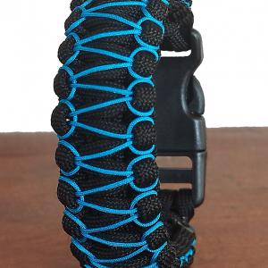 Designer túlélő paracord karkötő  biztonsági csattal COBRA RIDER STITCH Fekete kék(csuklóméret 18-18,5cm)