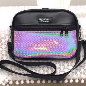 Helena crossbody oldaltáska testtáska övtáska 22x17x7cm - Fekete alapon Rose sellőhologramos