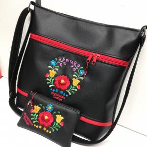 Hímzett 35x36-os nagy csini pakolós táska szett fekete HungarianFolkart05 neszivel