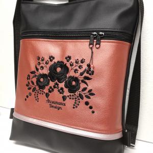 Hímzett 3in1 hátizsák univerzális táska Hungarian Folkart08 Fekete-metál terrakotta