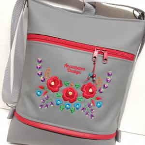 Hímzett 3in1 hátizsák univerzális táska Hungarian Folkart15 szürke alap színes hímzéssel