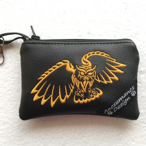 Hímzett art bagoly textilbőr kulcscsomótartó,kulcstartó fekete-aranysárga