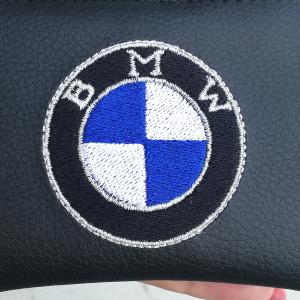 Hímzett BMW logós textilbőr kulcscsomótartó,kulcstartó