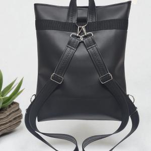 Hímzett bőrpántos pakolós hátizsák - Hungarian Extra (001) 36x30x8cm