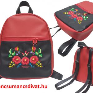 Hímzett DORINA-L hátizsák - Hungarian Folkart 30 - textilbőr pántokkal fekete-piros 33x27x10