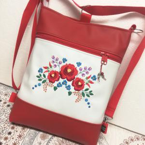 Hímzett kalocsai virágos 3in1 hátizsák univerzális táska piros-fehér Hungarian Folkart08