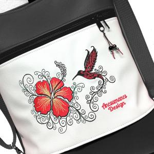 Hímzett kolibri madaras 3in1 hátizsák univerzális táska fekete-fehér