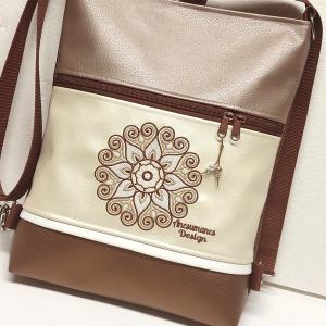 Hímzett mandalás 3in1 hátizsák univerzális táska Bronz pezsgő púder (mandala002)