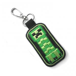 Hímzett Minecraft Creeper kulcstartó karabinerrel