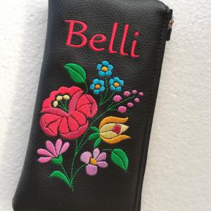 Hímzett népi motívumos telefontartó piperetartó névvel vagy név nélkül 006