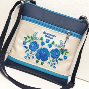 Hímzett oldaltáska övtáska 25x25cm Hungarian Folkart12 kék