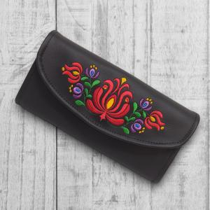 Irattartó nagy pénztárca fekete alapon hímzett HungarianFolkart28 Matyó virágos