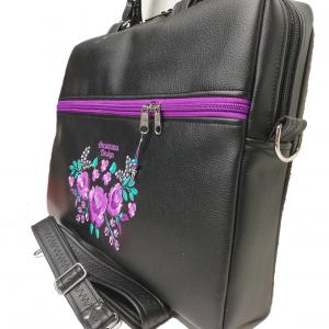 Laptop táska Irattartó táska HungarianFolkart12 lila hímzéssel fekete alapon