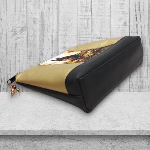 Lovas 01 - Nagyméretű nyomtatott panellal díszített vízálló talpas textilbőr neszesszer