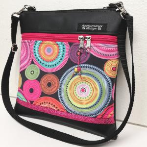 Mandalás oldaltáska övtáska 25x25 fekete alap pink díszítéssel