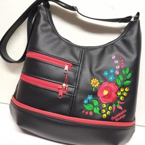 MAXI méretű hímzett sokzsebes textilbőr pakolós táska Hungarian Folkart06 textilbőr pánttal