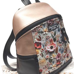 MAXIM BackPack L hátizsák - 3D hatású virágokkal púder és fekete alapon textilbőr pántokkal 36x28x16