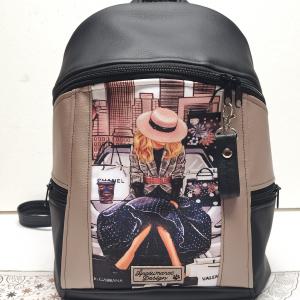 MAXIM BackPack L hátizsák - Hölgy Párizsban púder és fekete alapon textilbőr pántokkal 36x30x16