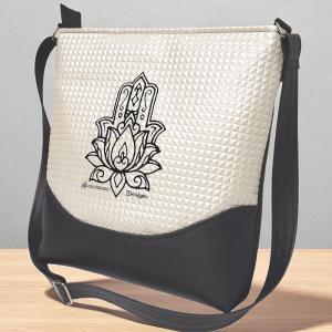 Melanie pakolós válltáska oldaltáska - Fatima keze hímzett fekete-piramispezsgő