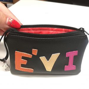 Neves feliratos textilbőr kulcscsomótartó,kulcstartó