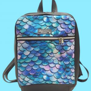 Noelle XL hátizsák - Fekete alapon sellőmintás 38x32x13