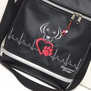 Női 26x30 crossbody oldaltáska - Szívdobogás Hímzett EKG szív tappancs kutya