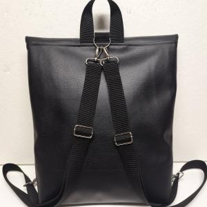 Roll Up Maxi dupla pántos hátizsák sok zsebbel - Elegáns full fekete