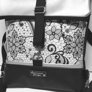 Roll Up Maxi dupla pántos hátizsák sok zsebbel - Fekete ezüst csipke mintával