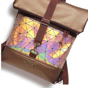 Roll Up Maxi dupla pántos hátizsák sok zsebbel - Lézer hologramos bronz barna alapon
