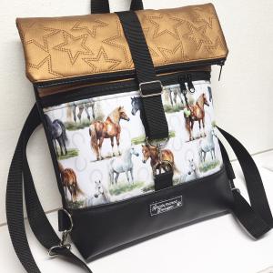 Roll Up Maxi dupla pántos hátizsák sok zsebbel - Lovak fekete és csillagosbronz alapon