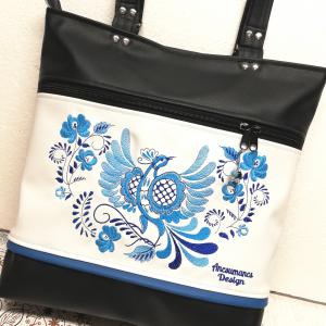 Szegecselt fülű nagyméretű City válltáska Jégmadár fekete fehéren