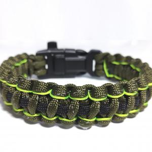 Taktikai túlélő paracord karkötő 3 funkciós csattal fényvisszaverős GreenArmy (csuklóméret: 20-21cm)