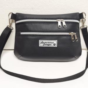 Trendi övtáska oldaltáska - Elegáns fekete ezüst cipzárral 20x25cm