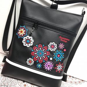 Virágmandalák feketén hímzett 3in1 hátizsák univerzális táska