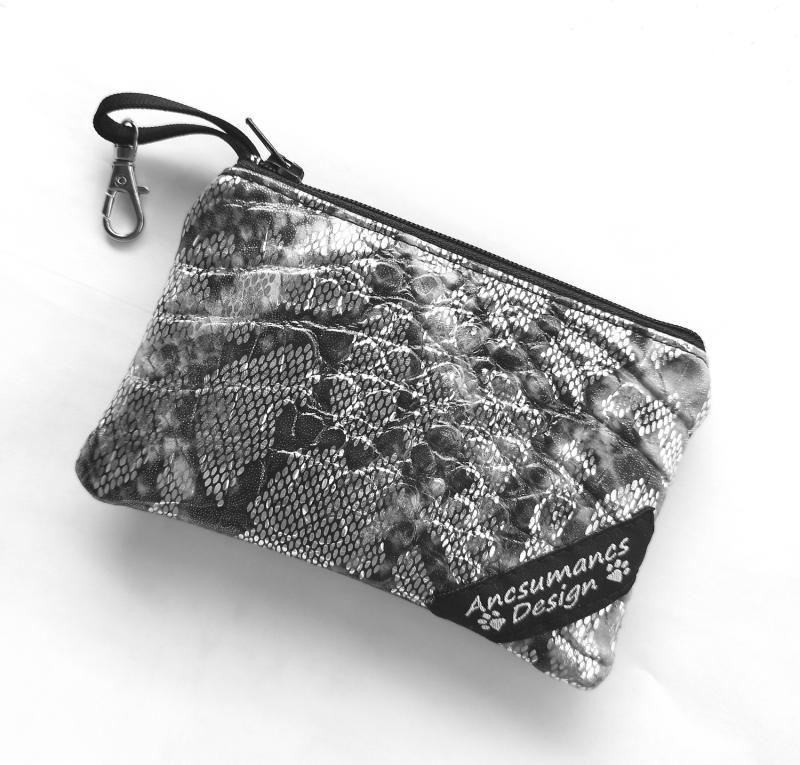 Happiness Textilbőr kulcscsomótartó, aprótartó, kártyatartó Elegáns csillogó hüllőmintás