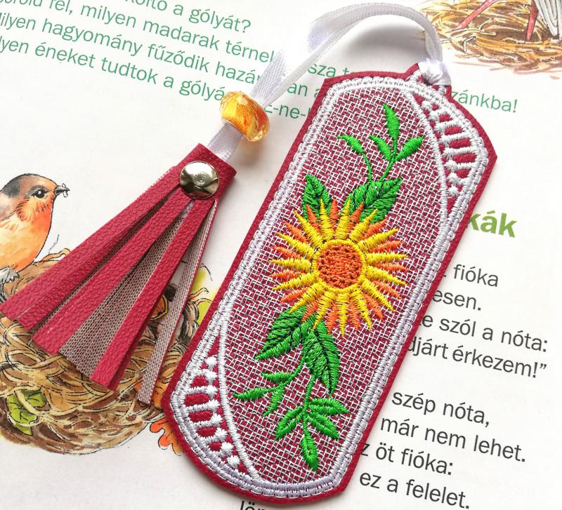 Hímzett könyvjelző bojttal- napraforgó AP003