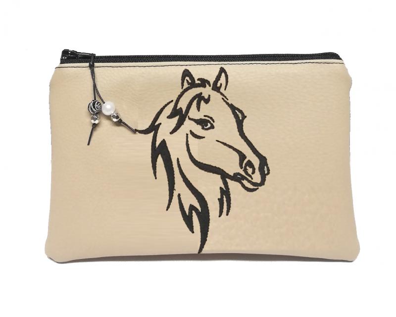 Hímzett lovas piperetartó neszeszer pénztárca drapp alapon fekete ló hímzéssel