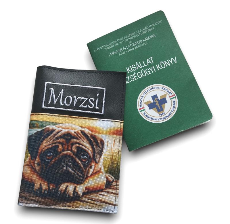 Hímzett neves kisállat egészségügyi könyv borító - Mopsz