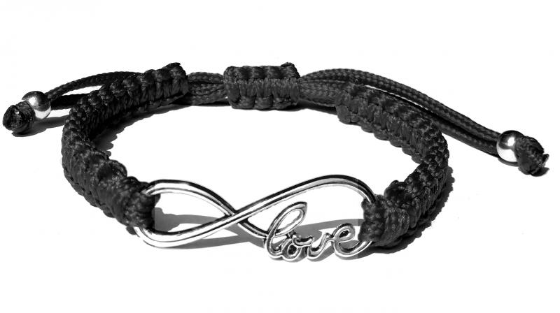 INFINITY LOVE BLACK végtelen kabala makramé karkötő fekete